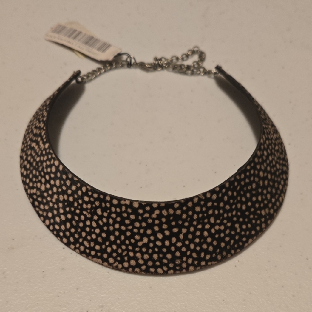 Elegant Black and White Choker Necklace